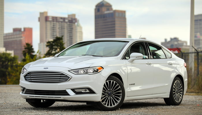 Ford fusion hybrid one of the best cars under 3000