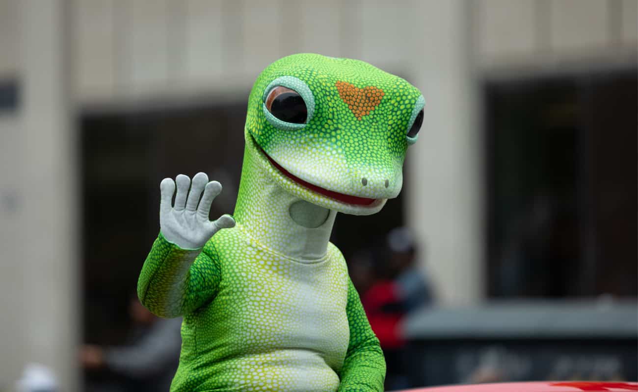 GEICO Auto Insurance gecko waving