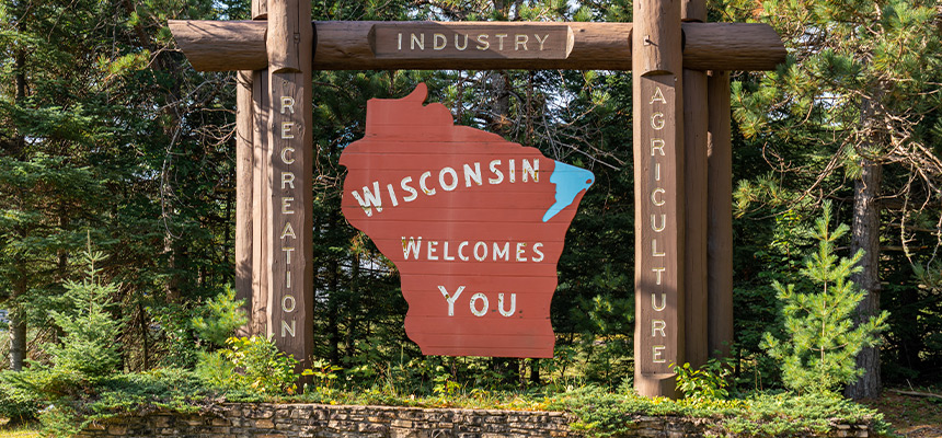 Wisconsin state welcome sign